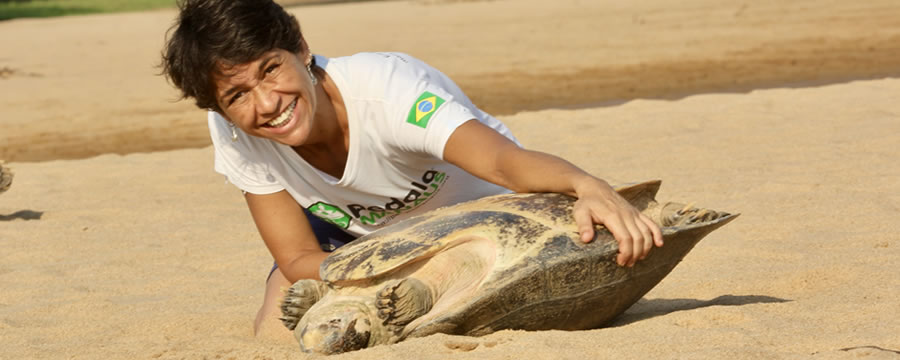 Entrevista: Camila Ferrara – a biologia e a força da ciência